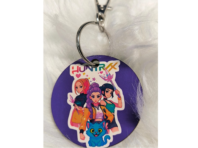 Llavero K-Pop Huntrix personalizado con nombre